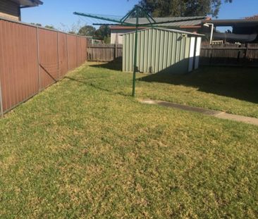 Charming 3-Bedroom Home with a Spacious Backyard! - Photo 6