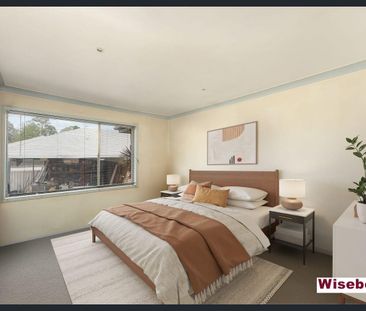 Charming 3 bedroom home - Photo 2