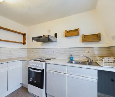 1 bedroom flat to rent - Photo 6