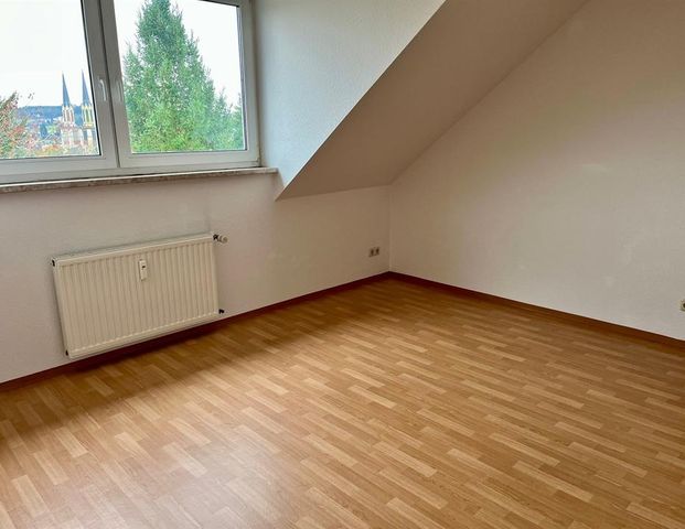 Große 2-Raum-Wohnung mit 60,5 m² im Dachgeschoss - Foto 1
