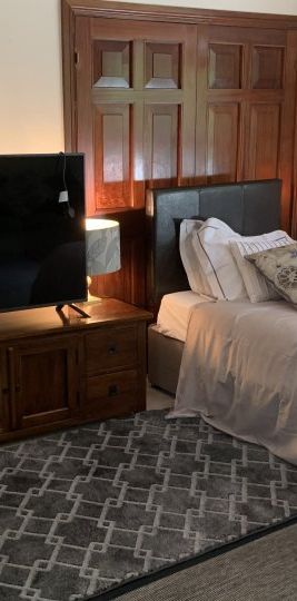 Room in shared 4-bed apt for rent in Rathmichael, Dublin - Photo 2