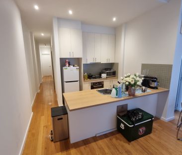 Port Melbourne - Photo 4