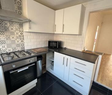 3 Bed Terraced House, Esmond St, L6 - Photo 5