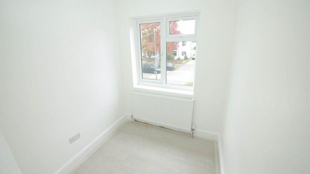 4 bedroom semi-detached house to rent - Photo 1