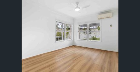 Newly Renovated Family Home! - Photo 5