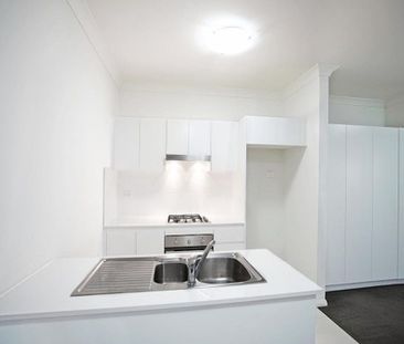 Two Bedroom Unit&comma; in a Prime Location&excl; - Photo 1