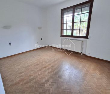 AVIGNON , Maison type 6 de 152 m² avec jardin, - Photo 1