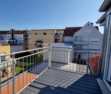Moderne 2,5-Zimmer-Dachgeschosswohnung nähe Hauptbahnhof - Foto 1