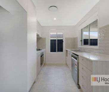 Brand New Family Home in Bellbird! - Photo 6
