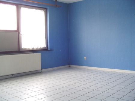 Appartement met terras, 1 buitenstaanplaats. - Photo 3