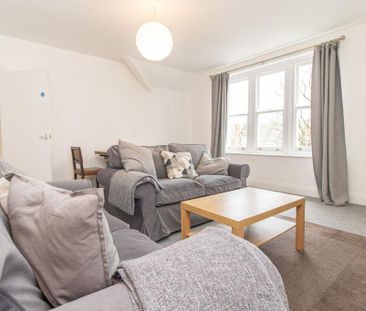 2 bedroom flat to rent - Photo 3