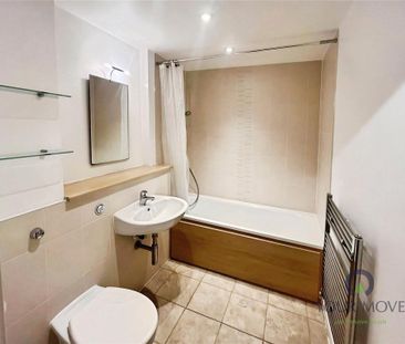2 bedroom flat to rent - Photo 3
