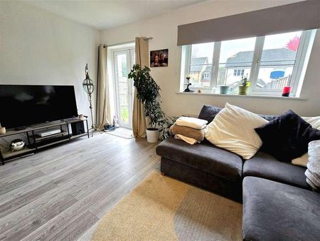 Sovereign Gardens, Frimley Road, Ash Vale, GU12 - Photo 4