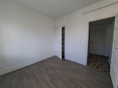 Location Appartement 3 pièces 50m² VICHY 03200 - Photo 2