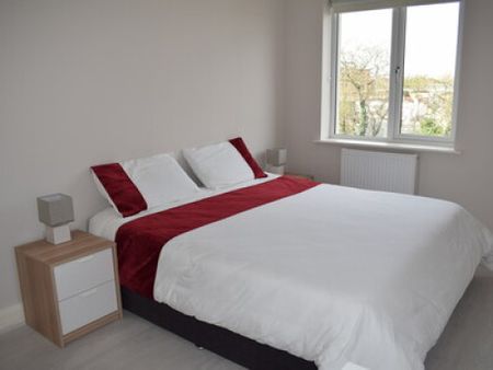 Room in friendly familly - Photo 4