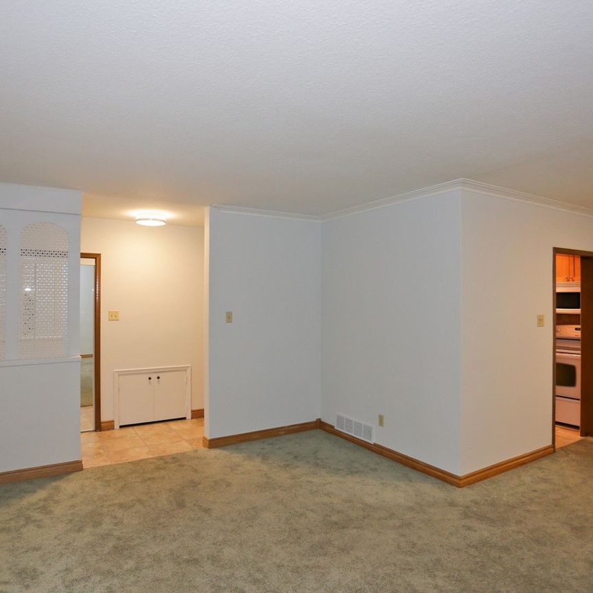 For Lease - 2341 Genevieve Drive, Mississauga, Ontario - Photo 1