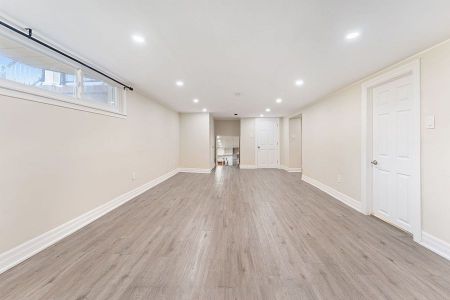 For Lease - 162 Queen Street Unit# Basement, Newmarket, Ontario - Photo 2