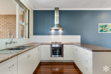 146A Leach Hwy (TOP FLOOR) - Photo 2