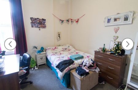 Room in a Shared Flat, Kelso Road, LS2 - Photo 4
