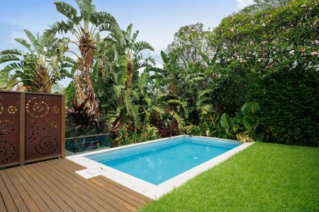 Gorgeous Garden Oasis with Pool & Entertainer's Deck - Photo 4