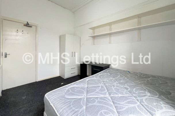 Room 5, 43 Regent Park Terrace, Leeds, LS6 2AX - Photo 1