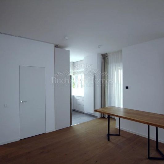 Nice Three Bedroom Penthouse on the Park - South Bucharest - Fotografie 1