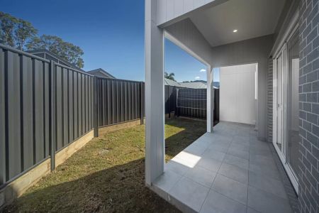 Waiting for You! - Photo 5