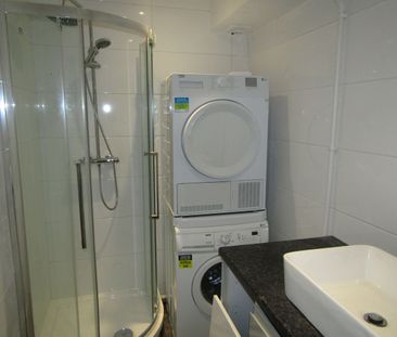 Simples Rooms with a Garden - Photo 6