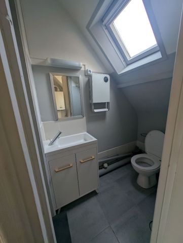 Location Appartement 2 pièces 24m² - Photo 3