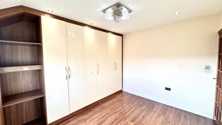 4 bedroom terraced house to rent - Photo 2