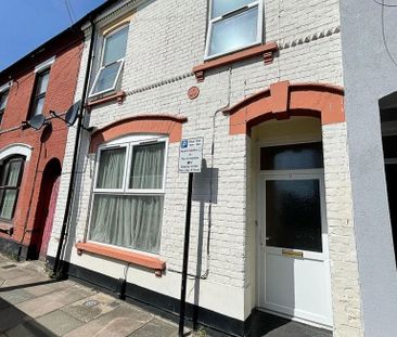 Gibbons Road, Bedford - Photo 5