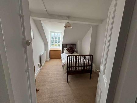 Attic Flat, Holylee House, Holylee, Walkerburn, EH43 - Photo 4