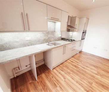 2 bedroom apartment to rent - Photo 2