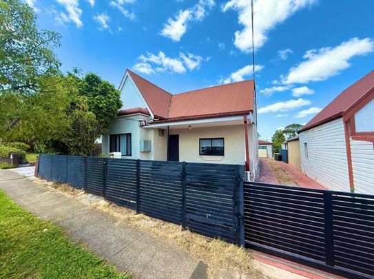 2A! Provincial Street, 2144, Auburn Nsw - Photo 1