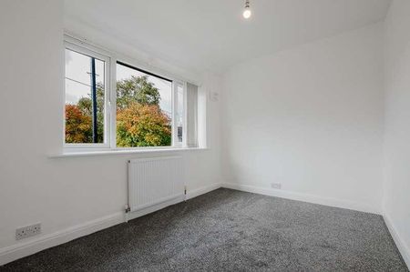 Silver Street, Irlam, Manchester, M44 - Photo 2