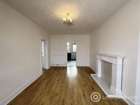 3 Bedroom Ground Flat to Rent - Photo 4