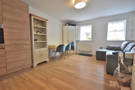 2 bedroom flat to rent, - Photo 3