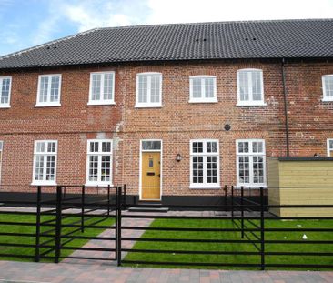 2 bedroom terraced house to rent - Photo 3