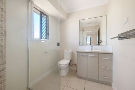 4 Corymbia Avenue, Bohle Plains QLD 4817 - House For Rent | Domain - Photo 5