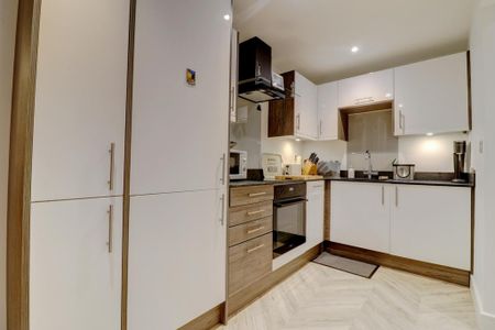 2 bedroom maisonette to rent - Photo 5