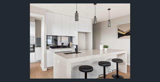 Spacious Contemporary Family Living in Prime Doncaster Location - Photo 1