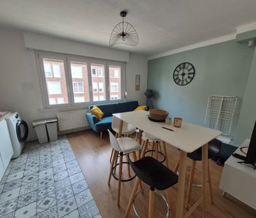 Location Appartement 1 pièce 12m² LILLE 59260 - Photo 1