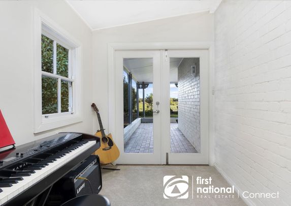 Country Charm! - Photo 1