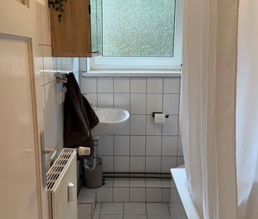 Möblierte 55qm 2 Zimmer Wohnung, Balkon, Hamburg zur Untermiete - Photo 1