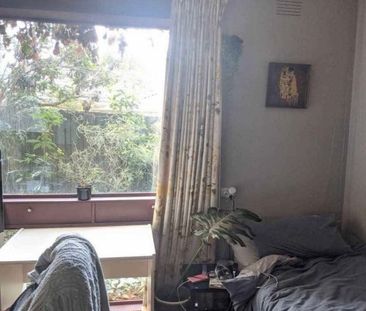 Glen Waverley - Photo 2