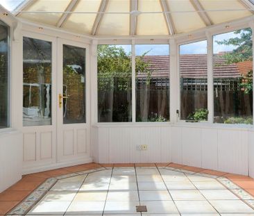 4 bedroom detached house to rent - Photo 1