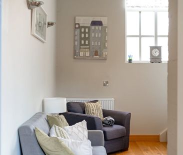 1 bedroom semi-detached house to rent - Photo 1