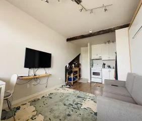 1 room apartment of 52m² in Quebec - Photo 1