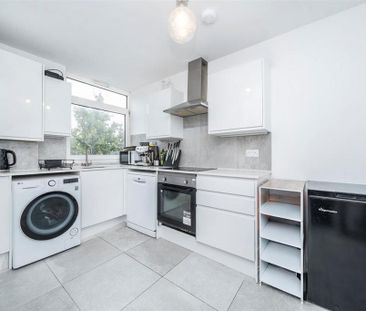 3 bedroom flat to rent - Photo 6