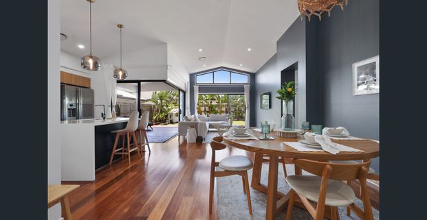 Contemporary Luxury in Prestigious North Harbour - Photo 1